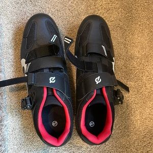 Peloton bike shoes - size 47 - never worn